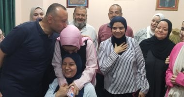 الفرحة في منزل شروق السابعة بالثانوية العامة علي مستوى الجمهورية