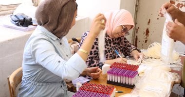 جامعة الإسكندرية تنظم حملة للتبرع بالدم بكلية الأعمال