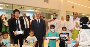 السفير اليابانى يزور مستشفى علاج السرطان بالأقصر لبحث تعزيز التعاون