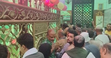 زحام شديد في الليلة الختامية لمولد السلطان الفرغل بمركز أبو تيج.. صور وفيديو
