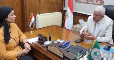 نقيب الزراعيين فى حوار لـ"اليوم السابع": المشروعات القومية الزراعية وفرت كل السلع في السوق رغم أزمات العالم واضطرابات مضيق هرمز وسلاسل الإمداد.. 3 ملايين فدان دخلت الإنتاج والدولة تستهدف الوصول لـ4 ملايين