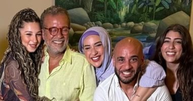 شريف منير وأسرته 