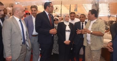 نائب المحافظ تفتتح معرض "صُنع في دمياط" للأثاث للعام الثانى بكلية الهندسة