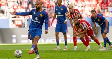 مانشستر يونايتد يضرب أتلتيكو بثنائية ودياً.. فيديو