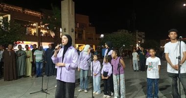 بالأغاني الوطنية والطربية.. شارع الفن يواصل إبداعه بميدان المحطة