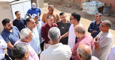 رئيس مياه القليوبية يتفقد محطة رفع الصرف الصحي بكفر الجزار 