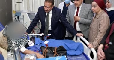 محافظ بورسعيد يقرر صرف مكافأة 50 ألف جنيه لتمريض الغسيل الكلوي بمستشفى الحياة