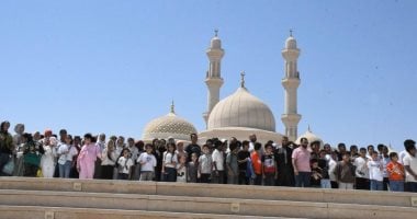 جولة حفظة القرآن فى مسجد مصر بالعاصمة الجديدة