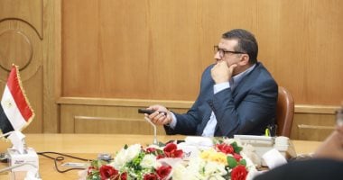 محافظ قنا يتابع جاهزية تشغيل كلاستر خزام للصرف الصحي تمهيدًا للافتتاح