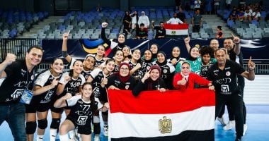 وزير الرياضة يهنئ منتخب مصر للناشئات لكرة اليد بعد التأهل لربع النهائي