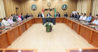 محافظ المنوفية: زيادة المعارض الدائمة للسلع بأسعار مخفضة والتوسع فى أسواق اليوم الواحد