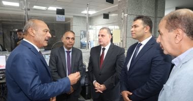 محافظ السويس يتابع إطلاق تراخيص المحال إلكترونيًا عبر منصة مصر الرقمية