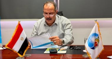 رئيس مياه القناة يتابع اختبارات تسوية أوضاع العاملين الحاصلين على مؤهلات