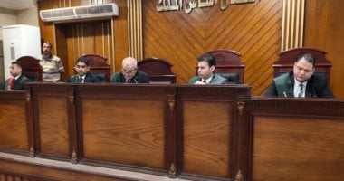 جنايات الزقازيق تأمر بالتحفظ على أموال 8 متهمين لقيامهم بتصنيع مواد مخدرة