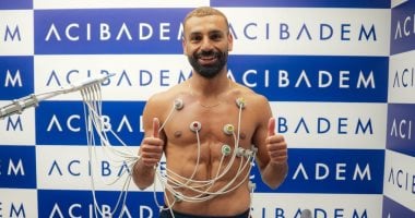 محمد صلاح يجتاز الكشف الطبي في طرابزون 