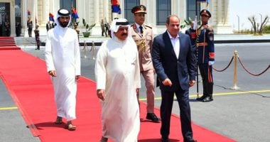 الرئيس السيسى يودّع ملك البحرين بمطار العلمين فى ختام زيارته لمصر