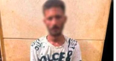 الداخلية تضبط "سايس" بدون ترخيص يبتزّ المواطنين بالأموال بالإسكندرية
