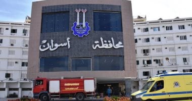 نائب محافظ أسوان يبحث تنفيذ مشروعات المياه والصرف.. و325 شكوى وطلباً خلال يوليو