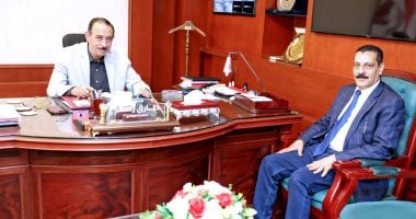 محافظ سوهاج يستقبل وكيل وزارة العمل الجديد