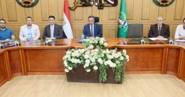 محافظ المنوفية يشدد على المتابعة المباشرة لملفات العمل الحيوية