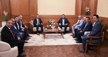 وزير الشباب يبحث مع محافظ جنوب سيناء استكمال تطوير المنشآت الرياضية