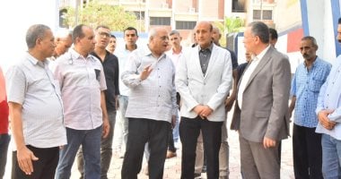 محافظ أسيوط يتفقد مدارس المصرية الإيطالية للتكنولوجيا التطبيقية 
