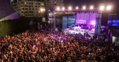 نجوم الفن يتألقون على خشبة المسرح المكشوف بمكتبة الإسكندرية.. إقبال جماهيرى كبير على مهرجان الصيف الدولى فى دورته الـ23.. على الحجار يشعل الحفل بـ«المال والبنون».. مشاركة الفنانة السورية غالية ومروة ناجي تتألق