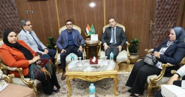 محافظ المنوفية يبحث سبل توفير احتياجات مستشفى ميت خلف مع المسئولين