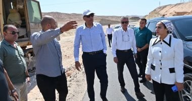 محافظ جنوب سيناء يتابع تنفيذ أعمال حماية طريق أبو زنيمة لمواجهة مخاطر السيول