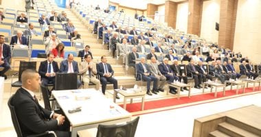 وزير التعليم العالى: تطوير البرامج الدراسية أولوية لمواكبة المتغيرات 