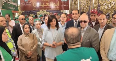 تنفيذا لتوجيهات الرئيس السيسى.. التحالف الوطنى يجوب المحافظات ضمن المرحلة الثالثة من «إيد واحدة».. خدمات متكاملة لأكثر من 100 ألف مستفيد.. ونبيلة مكرم: تجسيد حقيقي للتنمية المستدامة وترسيخ قيم التكافل