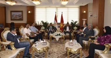 النواب مع محافظ بورسعيد