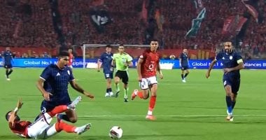 الأهلي يتأخر أمام الشرقية إنبي 2-1 في الشوط الأول.. وضربة جزاء مهدرة - اليوم السابع