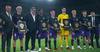 نادى إلتشى يكرّم نجوم برشلونة المتوجين بكأس العالم مع منتخب إسبانيا - اليوم السابع