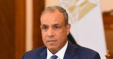 وزير الخارجية يجتمع بقيادات وأعضاء القطاع الاقتصادي بالوزارة.. تفاصيل