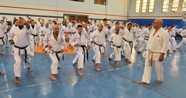 كلية علوم الرياضة بكفر الشيخ تجمع خبرات الكاراتيه في دورة تدريبية
