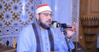 سليل بيت قرآنى.. الشيخ محمد عبد القادر أبو سريع صاخب الحنجرة الذهبية فى الابتهالات والمدائح النبوية.. حفظ القرآن وهو ابن 12 سنة.. والتحق بالإذاعة فى العشرينات من عمره.. ويؤكد: والدى صاحب فضل اكتشاف موهبتى.. صور