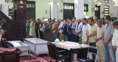 أهالى السويس يشيعون جنازة بطل حرب أكتوبر عادل أحمد عثمان