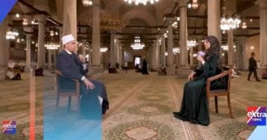 أجواء روحانية من مسجد الإمام الحسين فى ذكرى المولد النبوى اليوم على إكسترا نيوز
