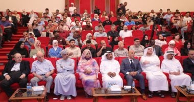 لغة أصيلة وتنوع الإيقاعات بقصائد بيت الشعر بالشارقة