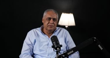 نقاب على وجه الخيانة.. عامل ينهي حياة ولي نعمته بسيناريو سينمائي مرعب.. الطمع حوّل المتهم إلى سفاح يقتل ولي نعمته.. تخفى في ملابس نسائية وتخلص منه وسرق المجوهرت في لقمة عيش مسمومة بالمكر.. فيديو