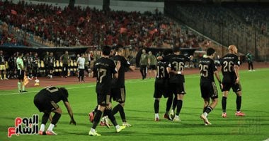 طاهر محمد طاهر يضيف الهدف الثاني للأهلى أمام زد بعد اللجوء إلى الـ var