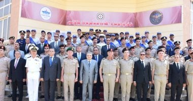 الأكاديمية العسكرية تحتفل بتخريج الدورة التدريبية الثانية لطلبة مركز التدريب المهنى لقناة السويس