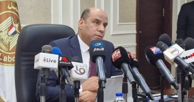 وزير العمل: لائحة القطاع الخاص الجديدة لا تلغي المزايا السابقة للعمال 