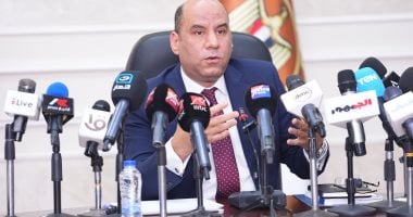 دستور جديد لمنشآت القطاع الخاص.. وزير العمل يطلق القواعد العامة للوائح تنظيم العمل ويكشف خريطة تطوير سوق العمل.. انتهاء 98% من "منصة تشغيل مصر".. وصندوق العمالة غير المنتظمة "نقلة نوعية" لخدمة ملايين العمال