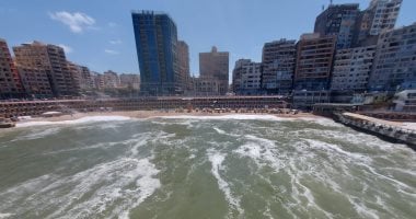 هام وعاجل للمصطافين بالإسكندرية.. إخلاء الشواطئ الساعة 2 ظهرا بسبب ملتم أغسطس
