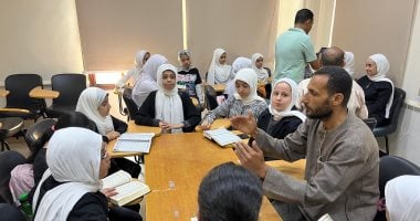 اقرأ وارتقِ.. 20 ألف صوت في حب كتاب الله.. البحيرة تتحول إلى «حلقة قرآن» في اليوم العالمي للسرد القرآني.. الكتاتيب تتصدر المشهد بجدارة والأطفال أبطال الحكاية.. والمكتبات العامة تفتح أبوابها للمشاركين.. صور