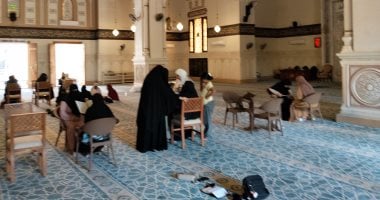 توافد حفظة كتاب الله على المساجد ومكاتب التحفيظ بالشرقية فى اليوم العالمى لسرد القرآن