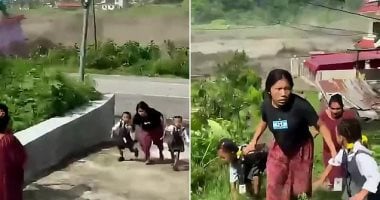 لحظة بطولية.. امرأة تنقذ طفلين قبل ثوانٍ من اجتياح سيل مدمر لمنزل فى نيبال
