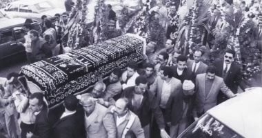 فى وداع أديب نوبل.. يوم خرجت القاهرة لتشييع نجيب محفوظ
